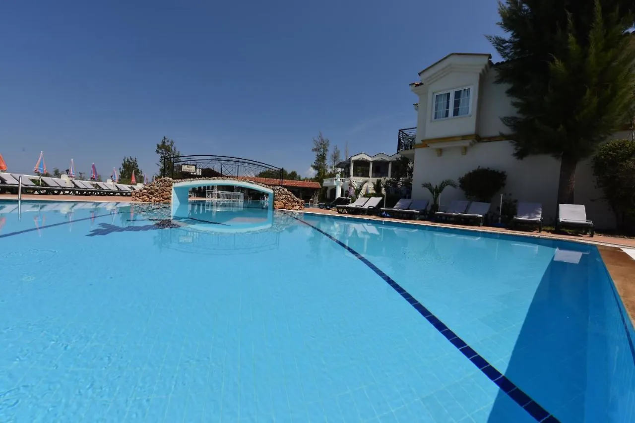 Artemisia Royal Park Club Hotel Oludeniz 3*,